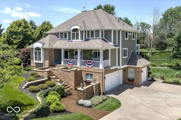 11180 Hawthorn Ridge, Fishers, IN 46037