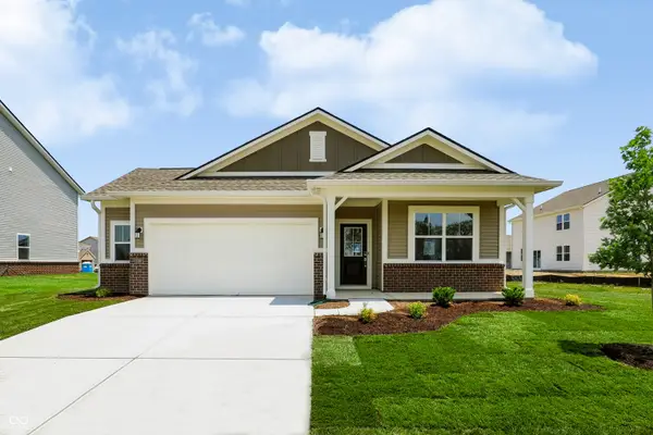 1588 Pine Circle, Franklin, IN 46131