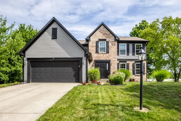 8470 Andorra Drive, Fishers, IN 46038