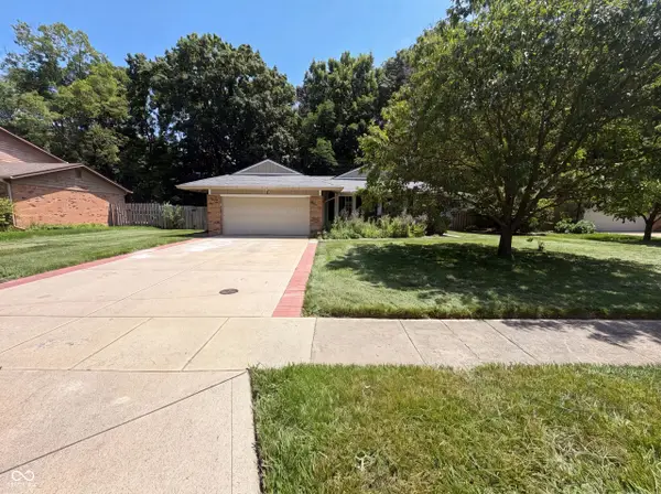 8223 Taunton Road, Indianapolis, IN 46260