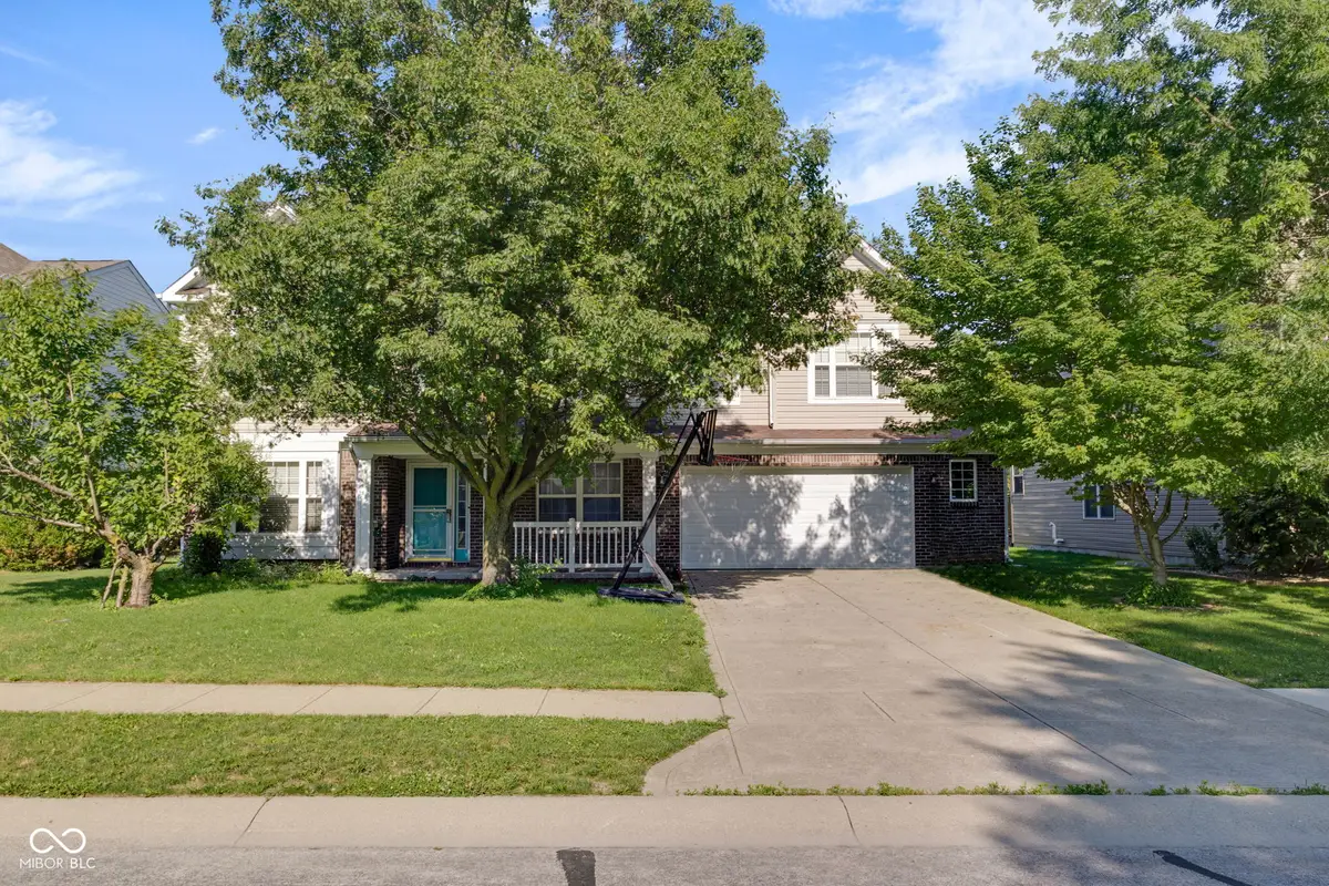 6553 Hunters Ridge S, Zionsville, IN 46077 - #1