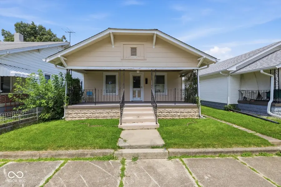 106 4th Street, Shelbyville, IN 46176 - #2