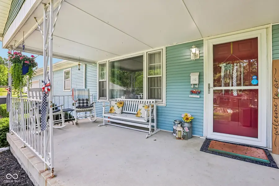202 High Street, Danville, IN 46122 - #2
