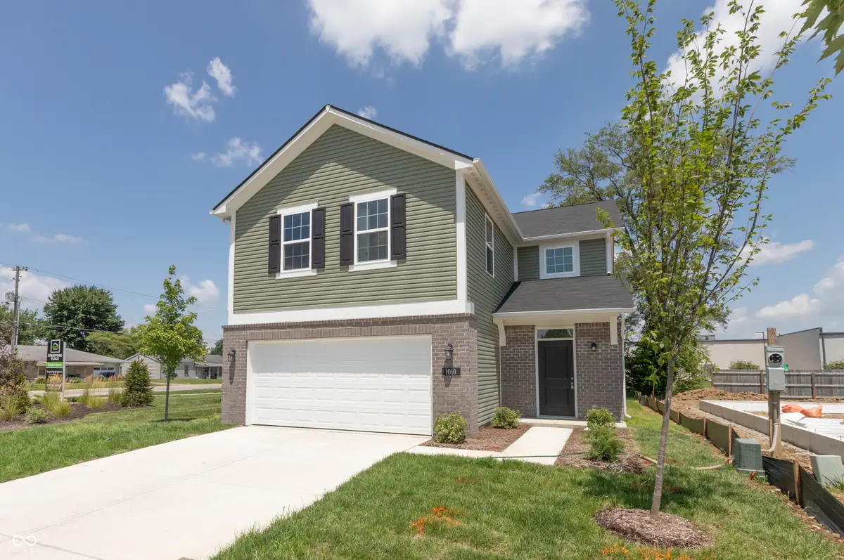 1010 Stratford Lane, Shelbyville, IN 46176 - #1