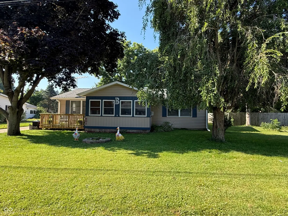 601 7th Street, Crawfordsville, IN 47933 - #1