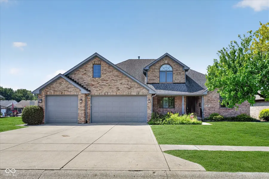 1323 Park Meadow Drive, Beech Grove, IN 46107 - #2