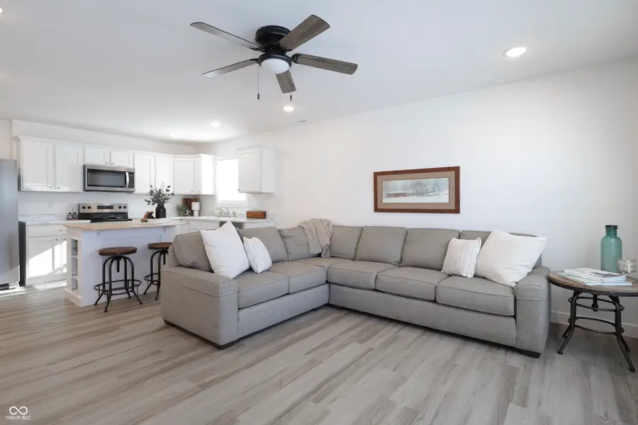 1542 W Paula Drive, Columbus, IN 47201 - #3