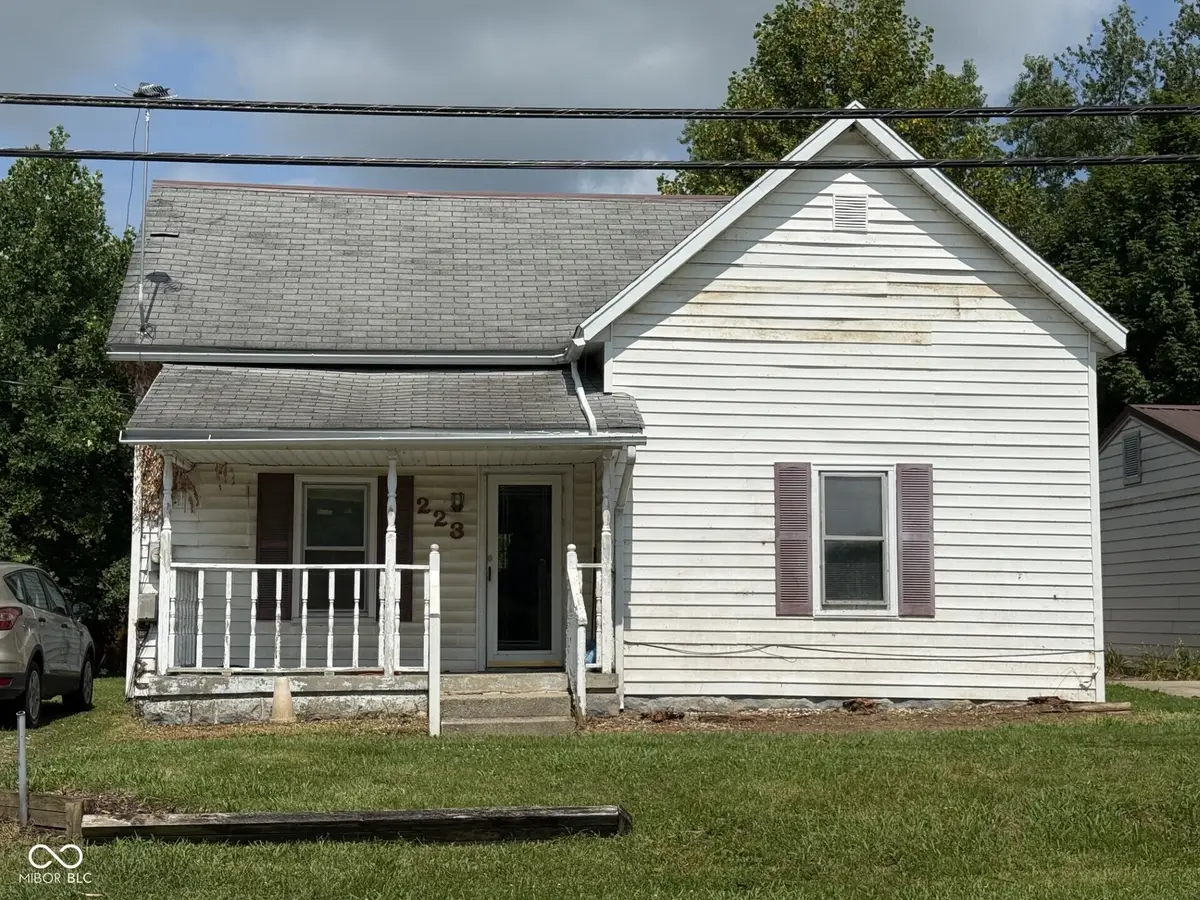 223 N Knightstown Road, Shelbyville, IN 46176 - #1