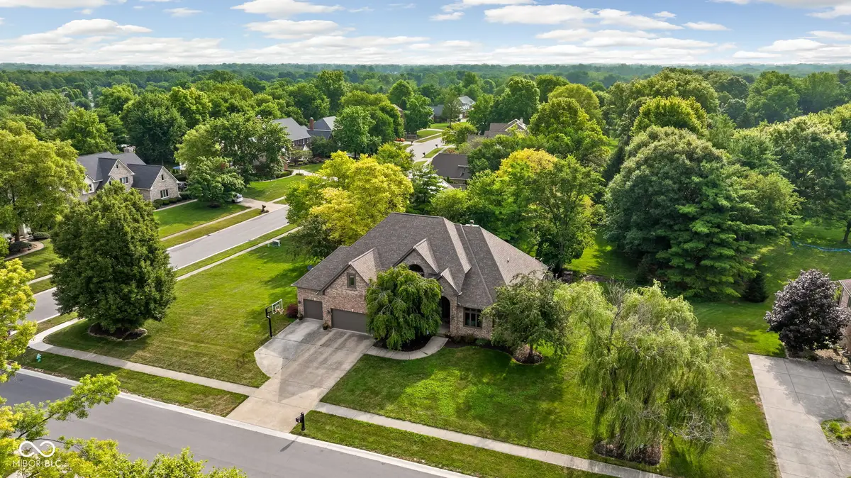 9904 Oak Ridge Drive, Zionsville, IN 46077 - #1