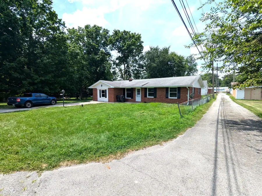 6733 S Cross Street, Pendleton, IN 46064 - #2