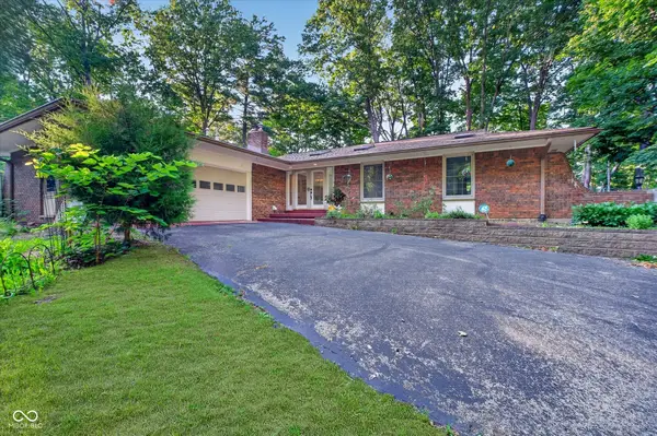 8942 Briarclift Road, Indianapolis, IN 46256