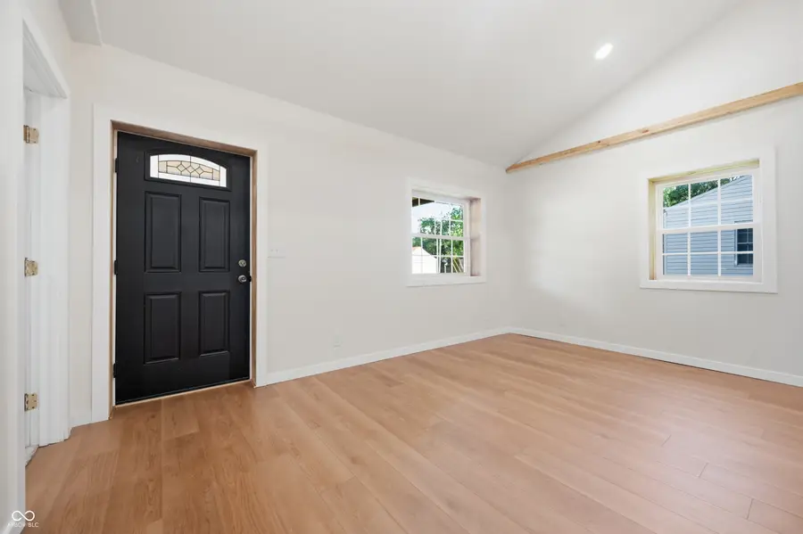 922 S Umbarger Road, Muncie, IN 47304 - #2