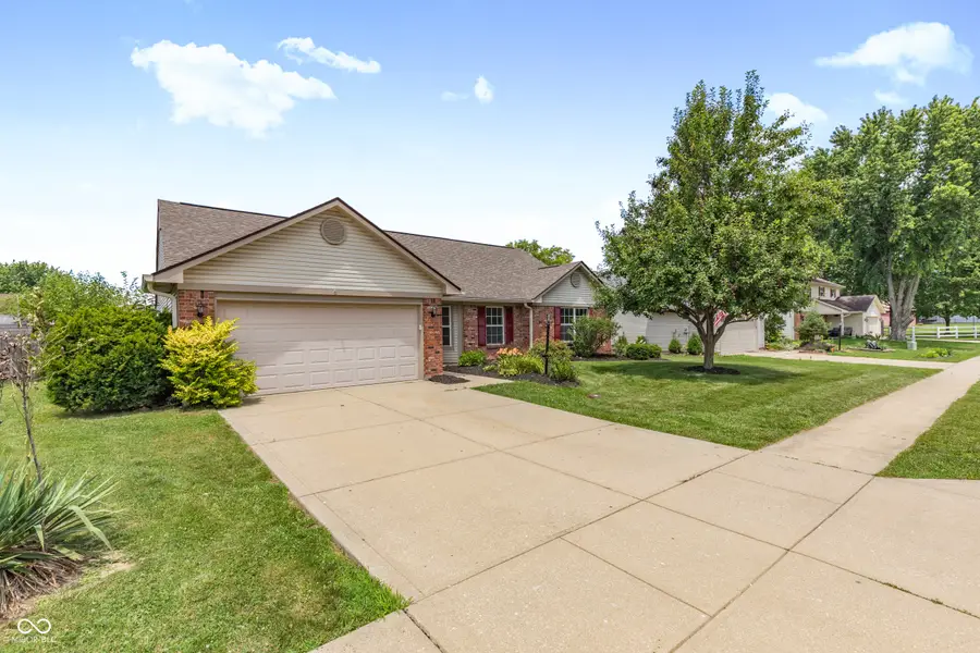 321 Brooks Bend, Brownsburg, IN 46112 - #2