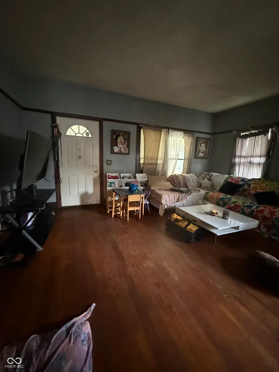 20 W Southern Avenue, Indianapolis, IN 46225 - #3