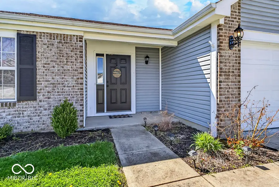1379 Fiesta Drive, Franklin, IN 46131 - #3