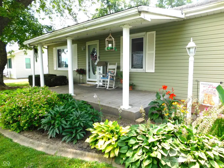 907 W Park Road, Greensburg, IN 47240 - #2