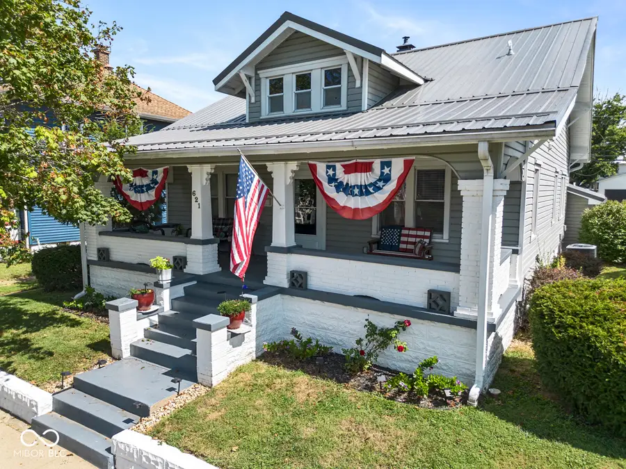 621 S Poplar Street, Seymour, IN 47274 - #2