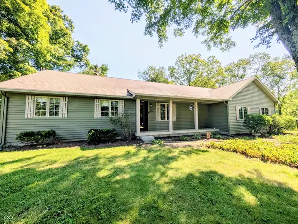 18402 E Redbud Court, Hope, IN 47246