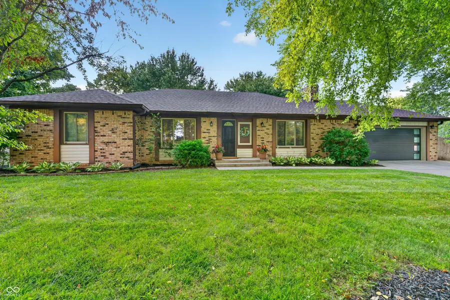 3986 Creekwood Drive, Greenwood, IN 46142 - #2
