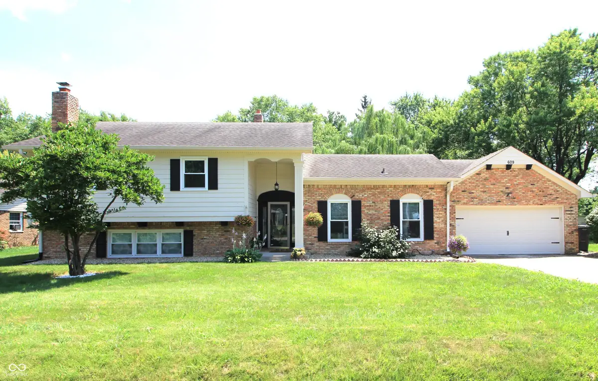 609 W Banta Road, Indianapolis, IN 46217 - #1
