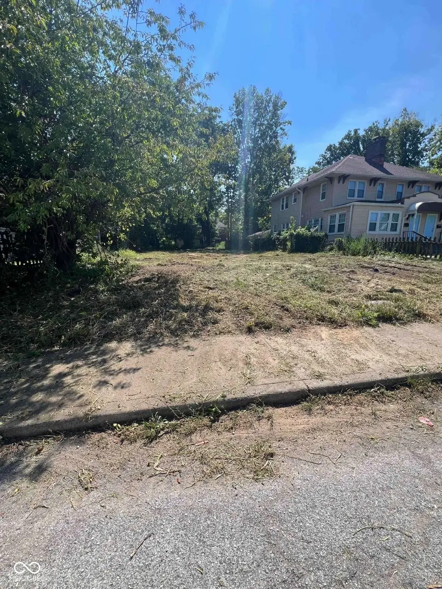 3349 Carrollton, Indianapolis, IN 46205 - #2