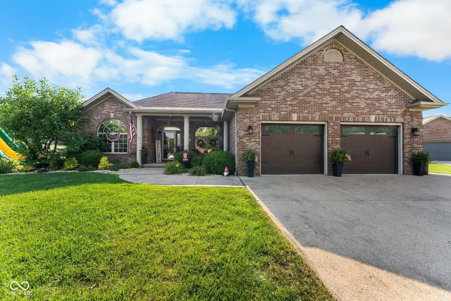 256 Chase Court, Seymour, IN 47274 - #3