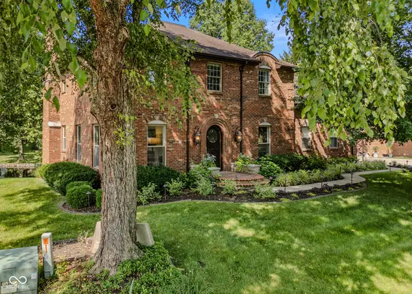 4695 Stonebridge Court, Columbus, IN 47201