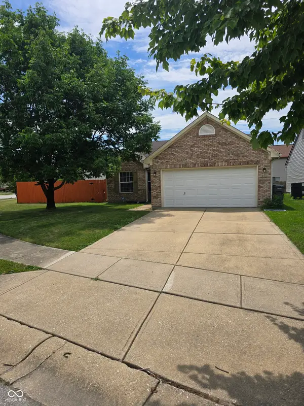5360 Lakeside Manor Drive, Indianapolis, IN 46254