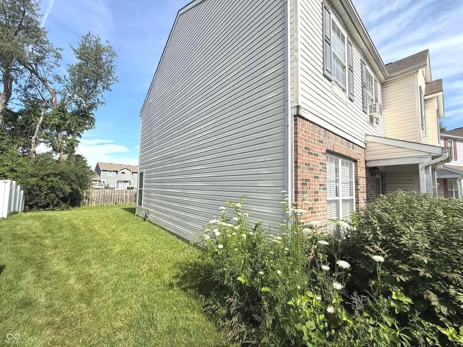 3956 Beaconsfield Lane, Indianapolis, IN 46228 - #2