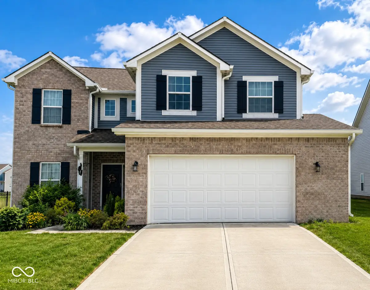1669 N Clearwater Drive, Greenfield, IN 46140 - #1