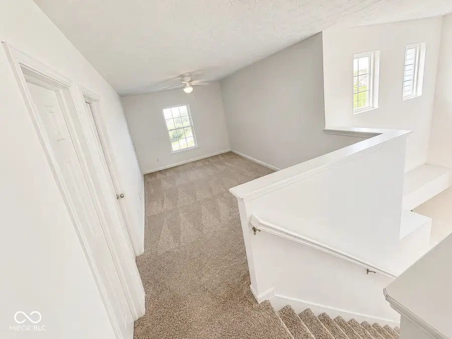 1669 N Clearwater Drive, Greenfield, IN 46140 - #2