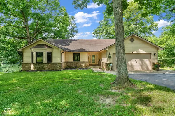 5866 S 50 W, Trafalgar, IN 46181