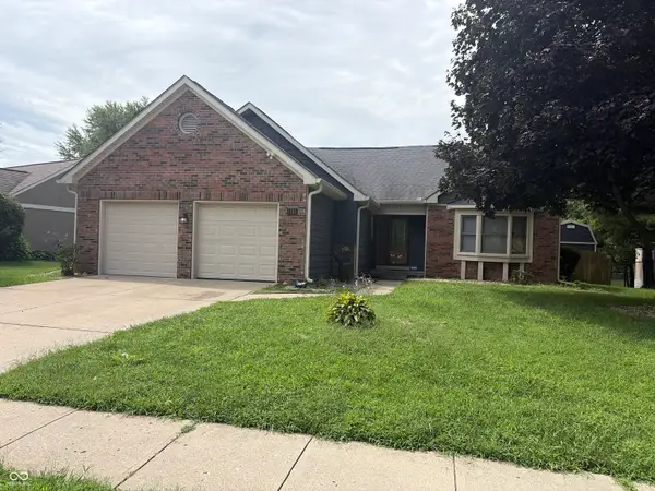 1381 Secretariat Lane, Indianapolis, IN 46217