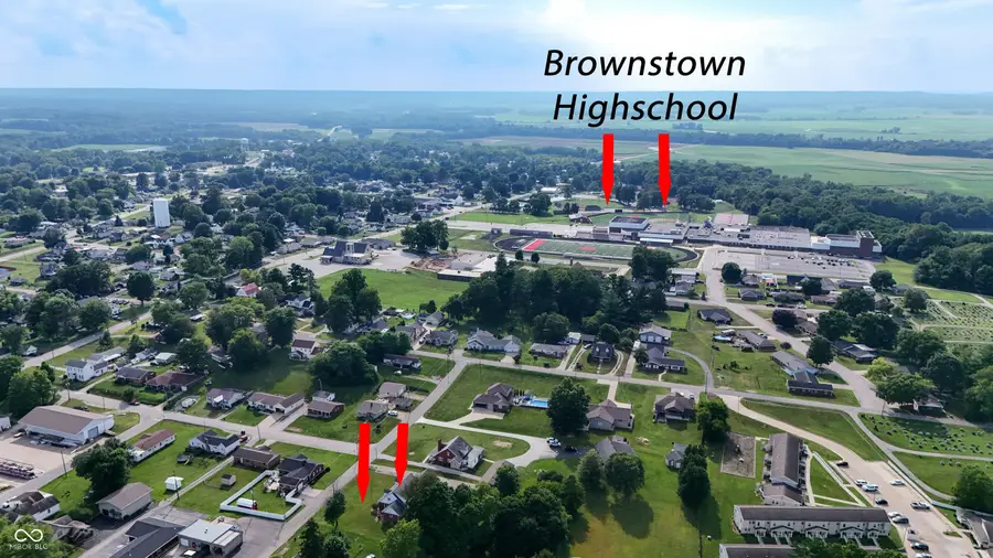 105 W Summit Street, Brownstown, IN 47220 - #3