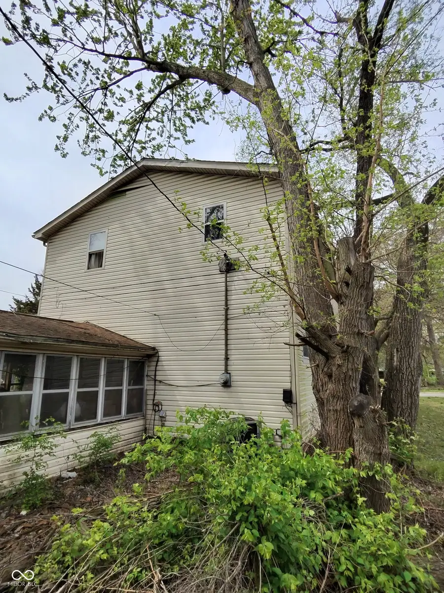 2111 N 22nd, Terre Haute, IN 47804 - #2