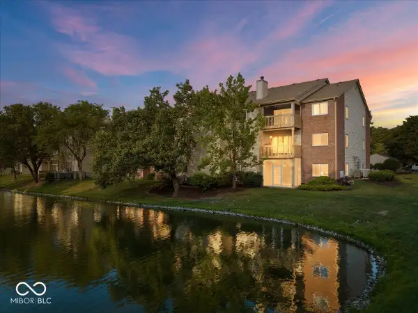 12519 Timber Creek Drive #UNIT 11, Carmel, IN 46032