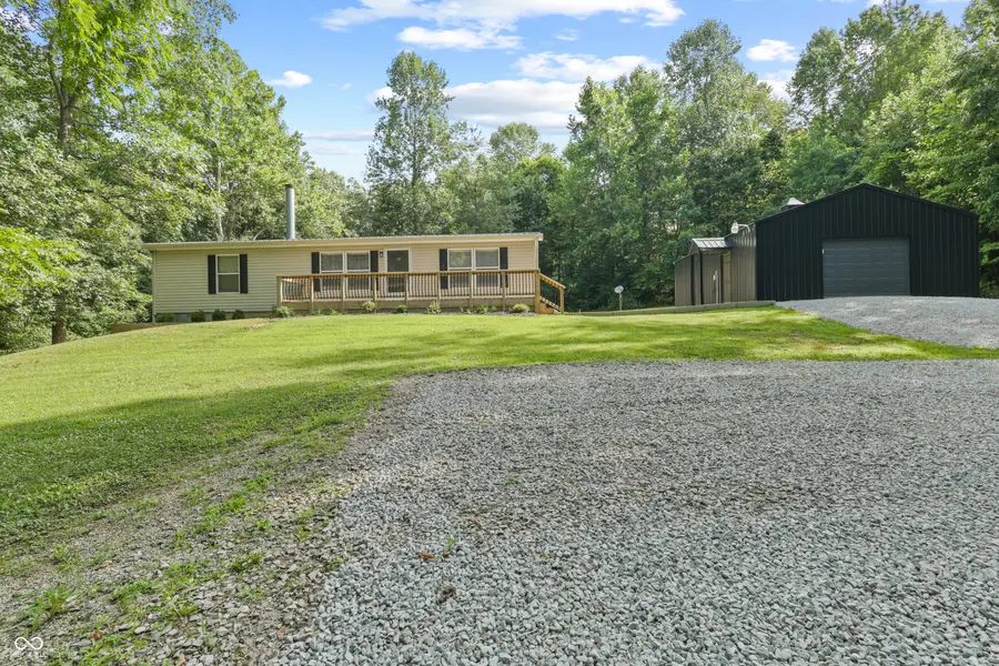 5542 E Washboard Road, Bloomfield, IN 47424 - #2