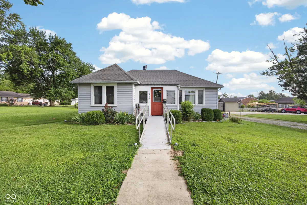 840 H Street Ne, Linton, IN 47441 - #1
