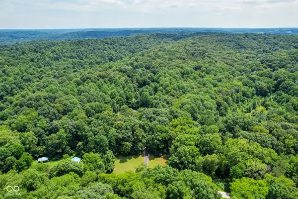 5538 E Washboard Road, Bloomfield, IN 47424