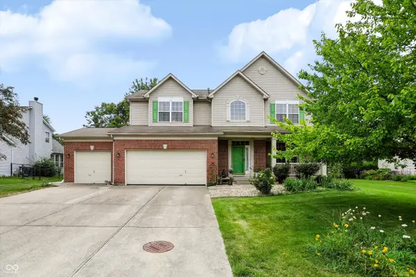281 Wakefield Drive E, Greenwood, IN 46142