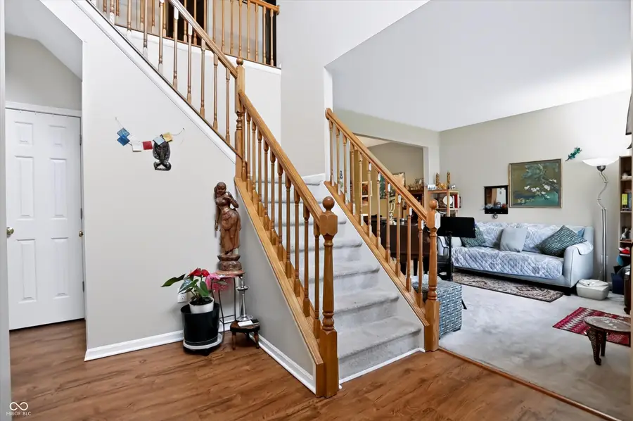 281 Wakefield Drive E, Greenwood, IN 46142 - #2