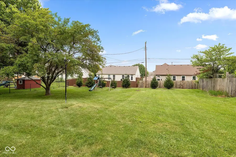 16 E North Street, New Palestine, IN 46163 - #2