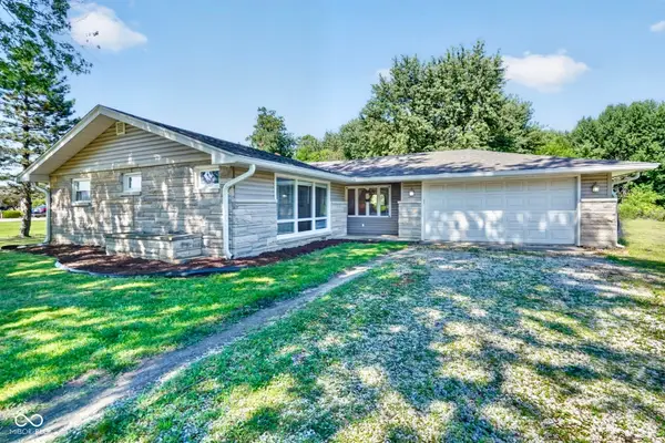 8909 N Lakewood Drive, Muncie, IN 47303