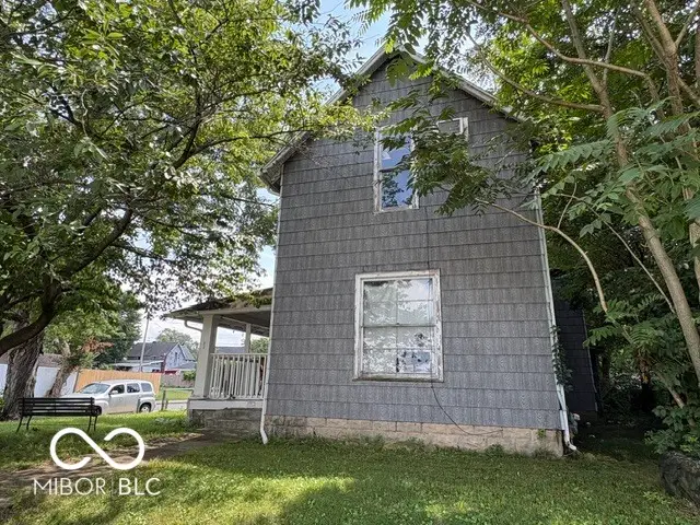 303 W 2nd Street, Anderson, IN 46016 - #3
