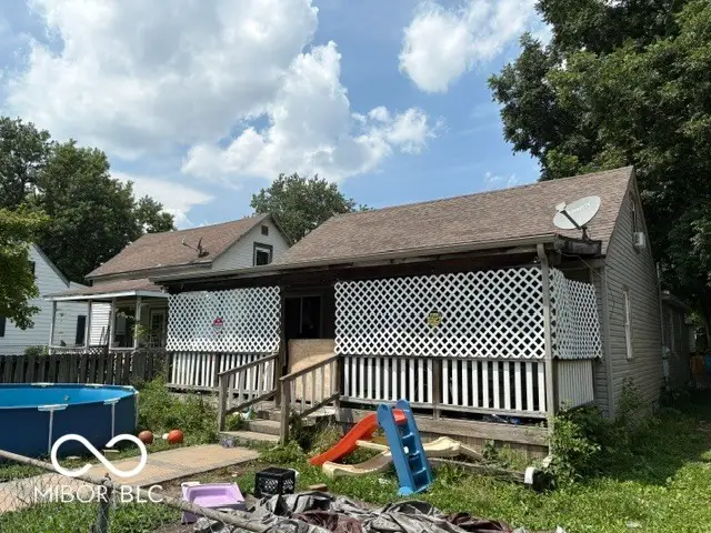 1112 W 18th Street, Muncie, IN 47302 - #1