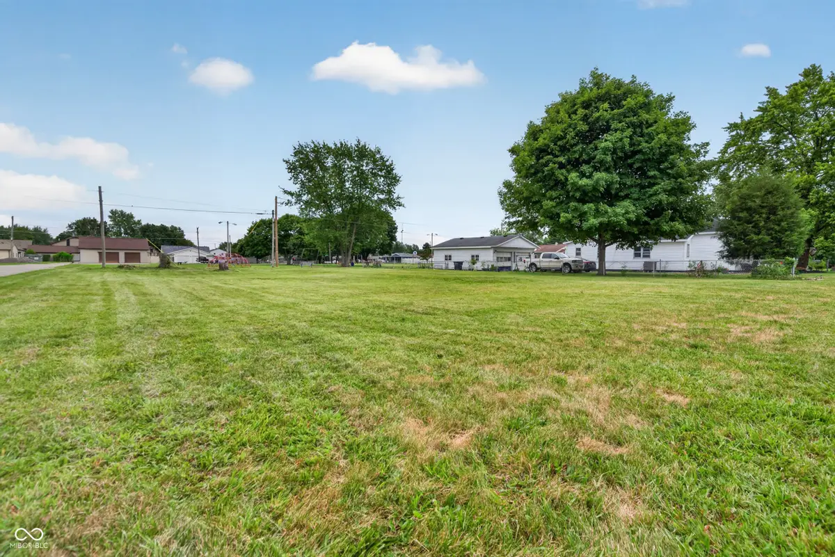 849 N 11th Street N, Elwood, IN 46036 - #1
