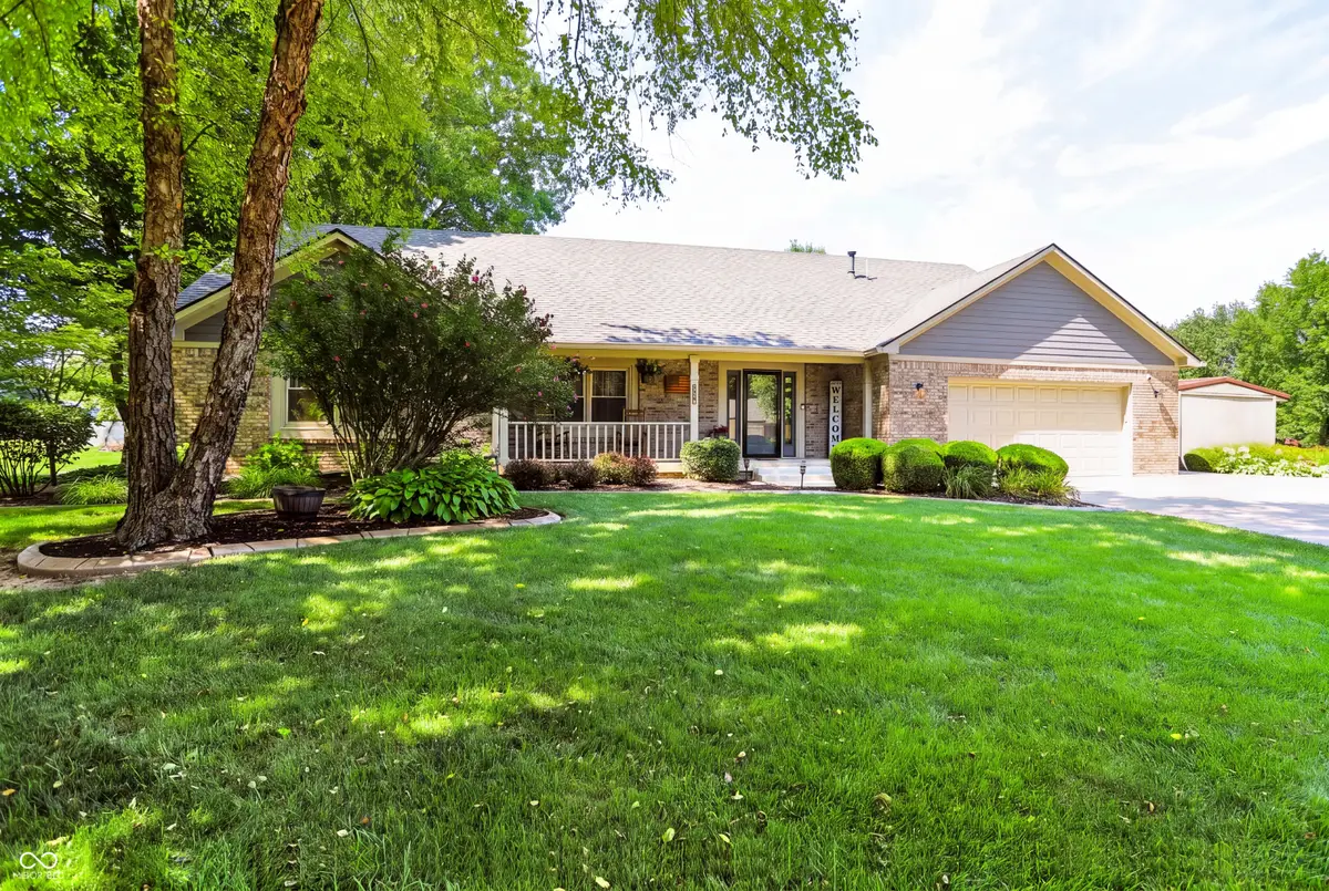 3290 W Sunset Drive S, Greenfield, IN 46140 - #1