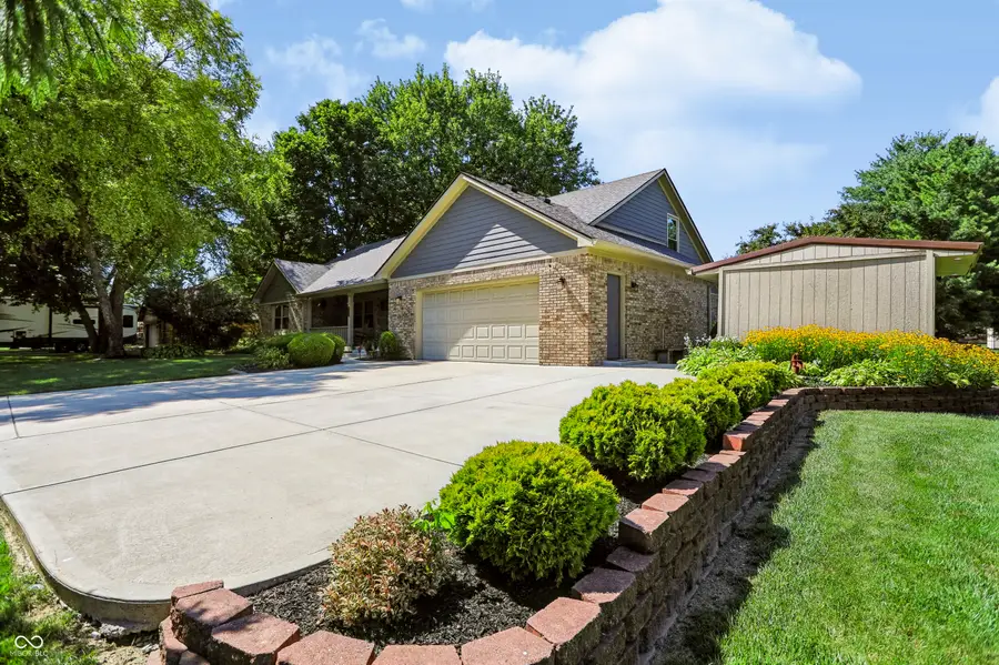 3290 W Sunset Drive S, Greenfield, IN 46140 - #2
