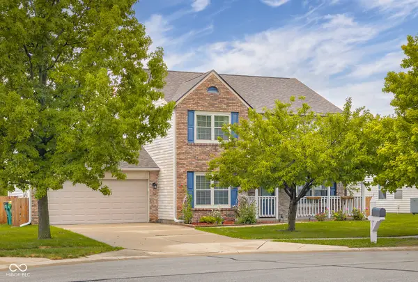 688 Canary Creek Drive, Franklin, IN 46131