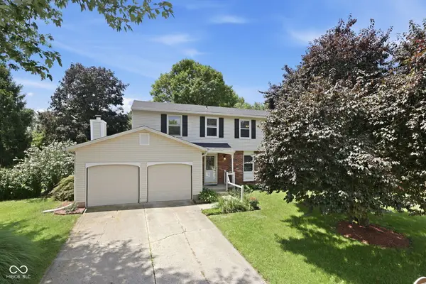 430 Meadow Circle, Greenwood, IN 46142